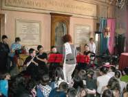 Dopo la vittoria del concorso nazionale di musica “Enrico Zingarelli” l’incontro con il sindaco Le classi I, II e III F hanno ottenuto il primo posto assoluto suonando celebri colonne sonore di film